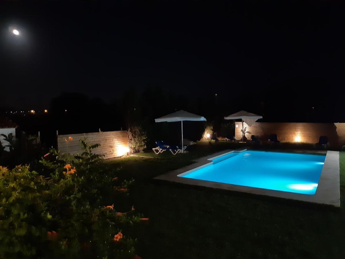 מלון דניה Aqua House מראה חיצוני תמונה