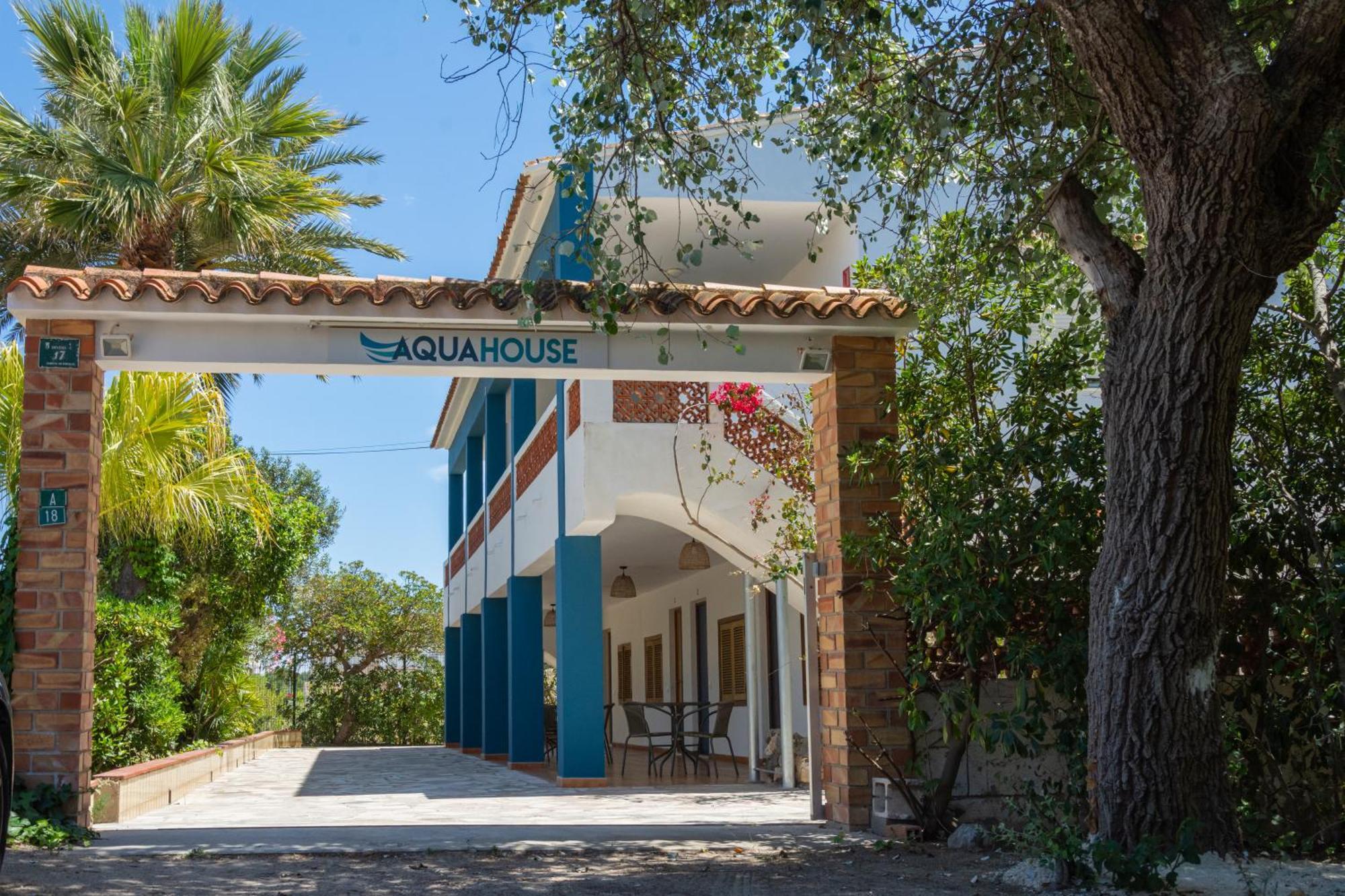 מלון דניה Aqua House מראה חיצוני תמונה