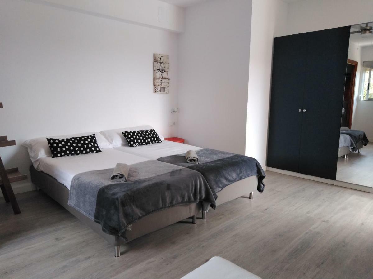 מלון דניה Aqua House מראה חיצוני תמונה