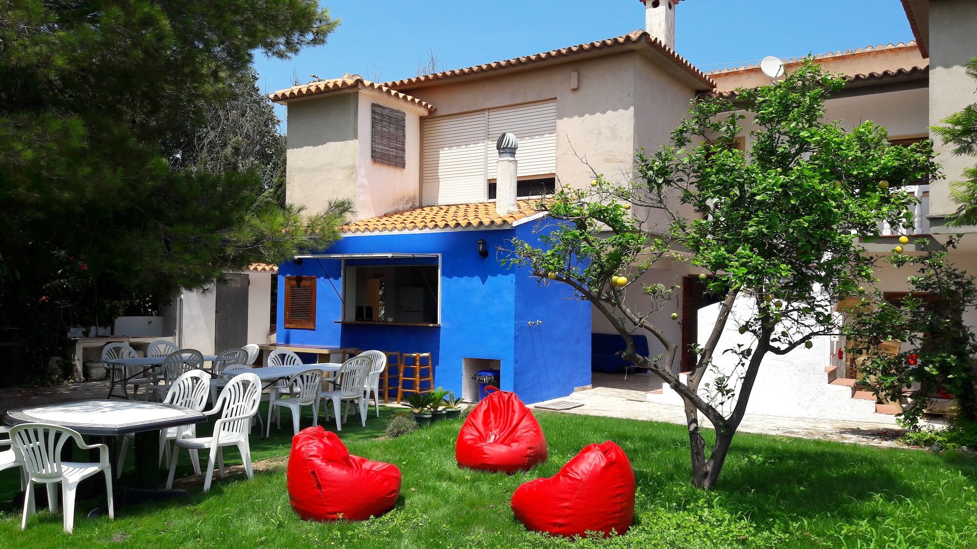 מלון דניה Aqua House מראה חיצוני תמונה